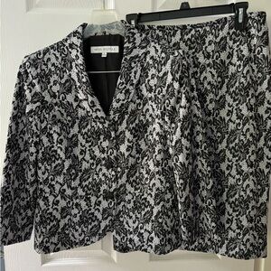 Nipon Boutique 2-piece skirt suit size 6